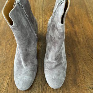 Grey suide Boots